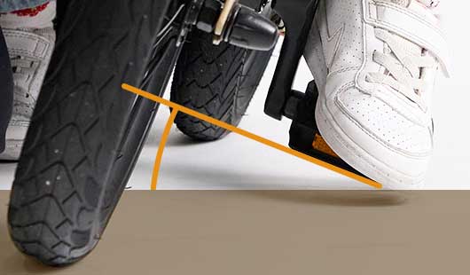 ペダルによる転倒リスクに配慮