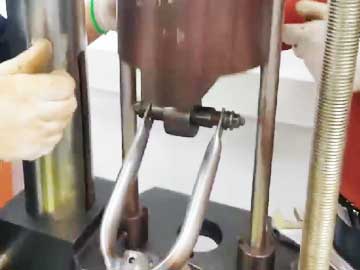 フレーム体の質量落下による衝撃試験２