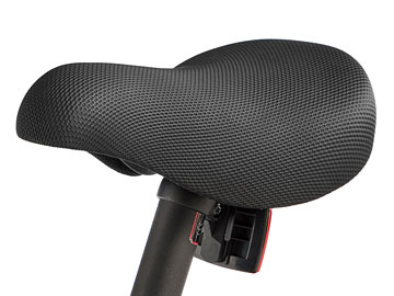 メッシュルックサドル