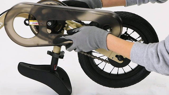 ペダルユニットの取り付け方法